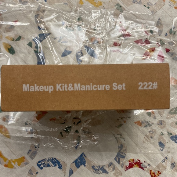 Manicure set in lilac New - Picture 7 of 7